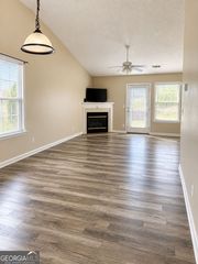 1775 Summerwoods Ln, Griffin, GA 30224