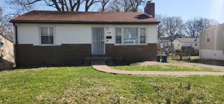 6122 Jackson Ave, Saint Louis, MO 63134