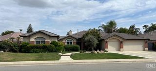 5322 Windriver Dr, Bakersfield, CA 93312