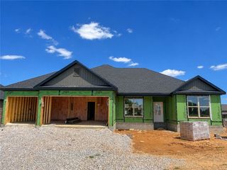 4749 Cowboy St, Springdale, AR 72762