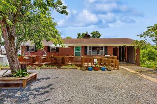 2271 Lone Mountain Rd, Tazewell, TN 37879