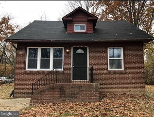 830 Longwood Ave, Cherry Hill, NJ 08002