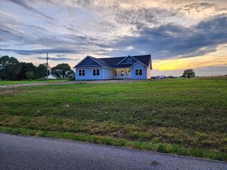 1167 Siddens Rd, Glasgow, KY 42141