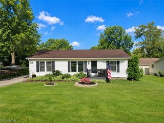 6286 Spring St, Ravenna, OH 44266
