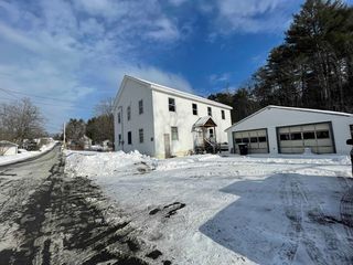 24 Maple St, Enfield, NH 03748