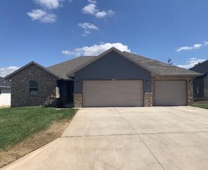 934 S Pindall Lane, Nixa, MO 65714