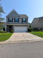 4 Bradford Ct, Beaufort, SC 29902