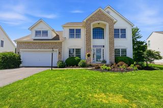 7558 Fairfield Lakes Dr, Powell, OH 43065