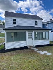 17 Sculley Rd, Ayer, MA 01432