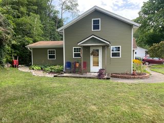 420 E  Water St, Pendleton, IN 46064