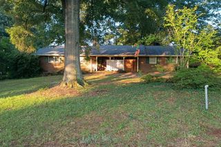 2635 Eldorado Pl, Snellville, GA 30078