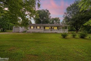 10049 S  Graham Rd, Saint Charles, MI 48655