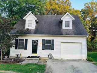 162 J Hunter Dr, Bedford, IN 47421
