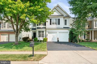 13090 Taverner Loop, Woodbridge, VA 22192