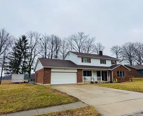 609 Kingswood Dr, Celina, OH 45822