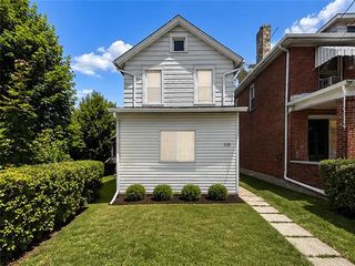 320 N  3rd St, Clairton, PA 15025