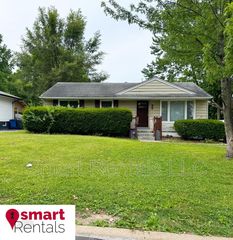 8620 Elwyn Dr, Hazelwood, MO 63042