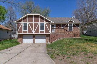 19116 E  14th St N, Independence, MO 64056