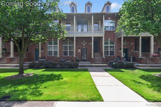 420 Boardwalk Dr, Walled Lake, MI 48390