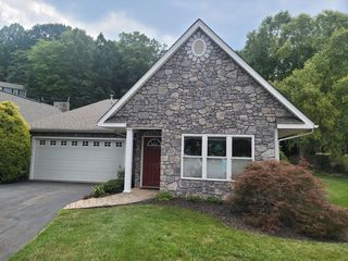 5225 Bradford Cir, Roanoke, VA 24018