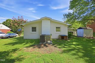 815 Scott St, Burlington, NC 27215