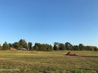43 Brennan Ct, Shepherdsville, KY 40165