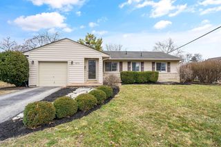 3276 Leighton Rd, Columbus, OH 43221