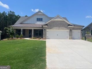 640 Highgrove Cir, Canton, GA 30115