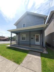 601 Mulberry St, Scottdale, PA 15683