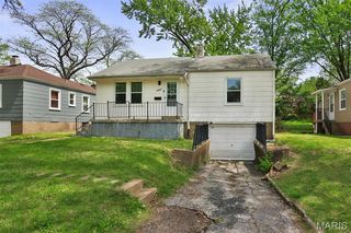 2057 Coleridge Dr, Saint Louis, MO 63136