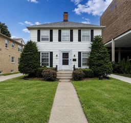528 N 63rd STREET, Wauwatosa, WI 53213