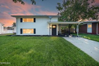 1206 Richland St, Maumee, OH 43537