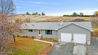 81 Shadbolt Rd, Yakima, WA 98908