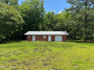 11085 Sam Potts Highway, Lake Waccamaw, NC 28450