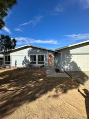 61540 El Cajon Dr, Joshua Tree, CA 92252