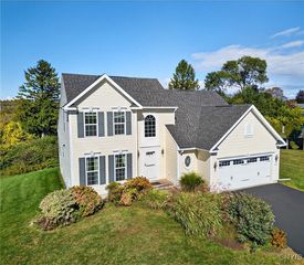 134 Shaker Hts, Camillus, NY 13031