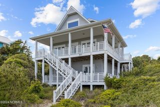 101 Rip Tide Court, Emerald Isle, NC 28594