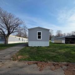 303 Mullen Ln, Elizabethtown, KY 42701
