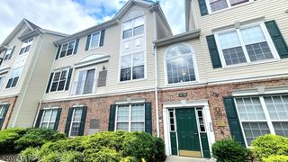 103 Limerick Ln, Phillipsburg, NJ 08865