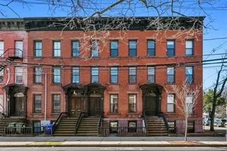 48 Trumbull St   #3, New Haven, CT 06510