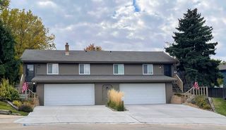 6762 S  73rd Street Cir, Omaha, NE 68127