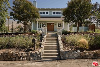 539 Punahou St, Altadena, CA 91001