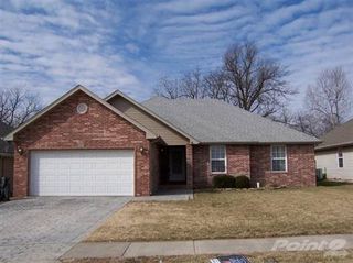 607 S  Casa Grande Ave, Springfield, MO 65804