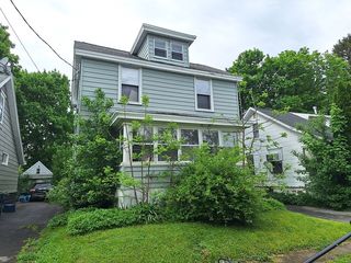 206 Rosemont Dr, Syracuse, NY 13205