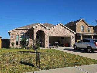 7914 Brooks Crossing Dr, Baytown, TX 77521