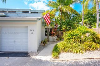 7850 SW 86th St #13, Miami, FL 33143