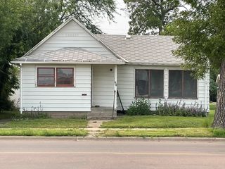 418 S  State St, Aberdeen City, SD 57401