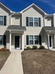 1240 Cross Creek Circle UNIT 3, Greenville, NC 27834