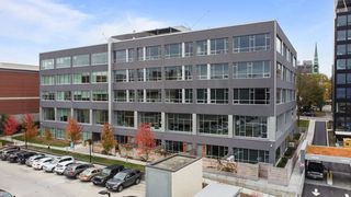77 Pine St #302, Burlington, VT 05401