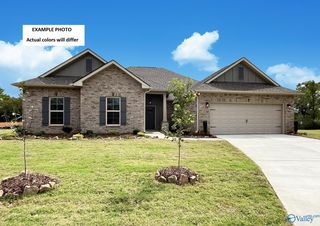 7122 Springwell Ct SE, Gurley, AL 35748